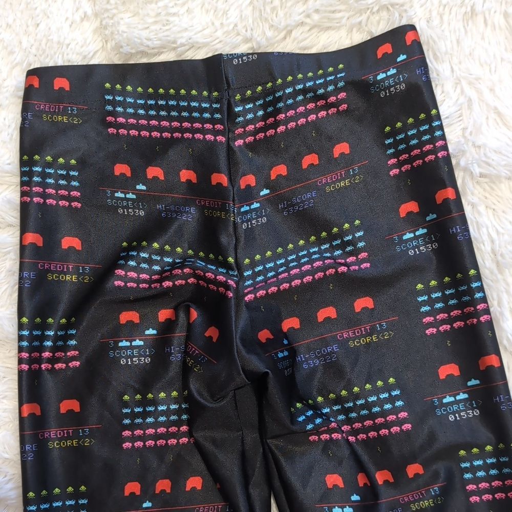 Blackmilk Rainbow Space Invaders Video Game Score Print Leggings Size Small - Picture 8 of 13